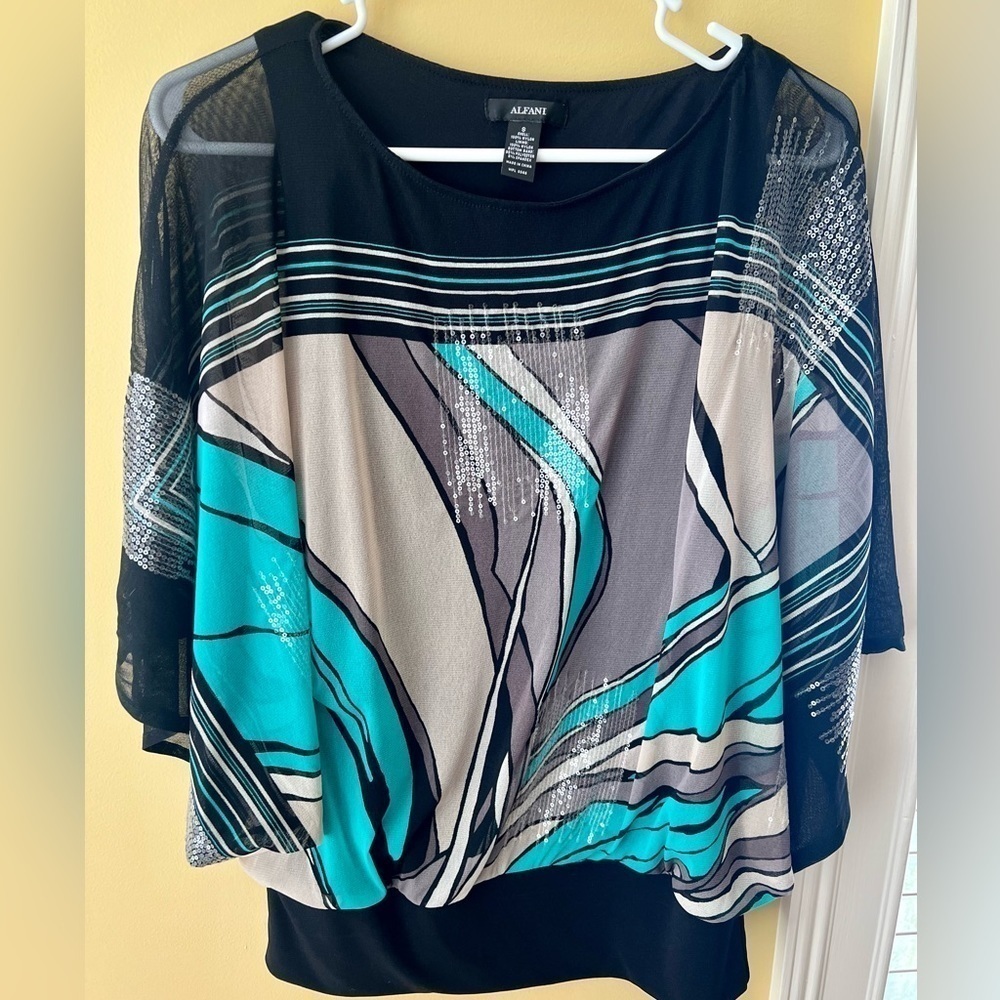 Alfani Women’s Top size Small